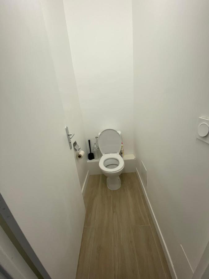 Grand Appartement Courbevoie Paris Exterior foto